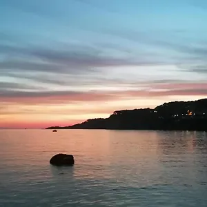 Hotel O Petit Monde, Sanary-sur-Mer